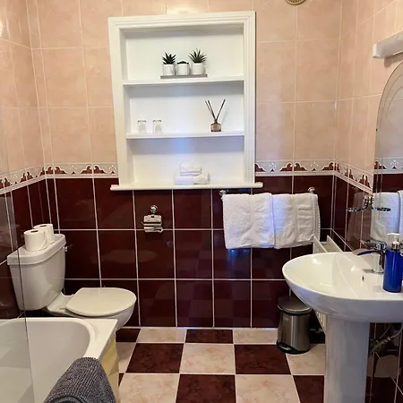 Knockaguilla House Bed & Breakfast 5*